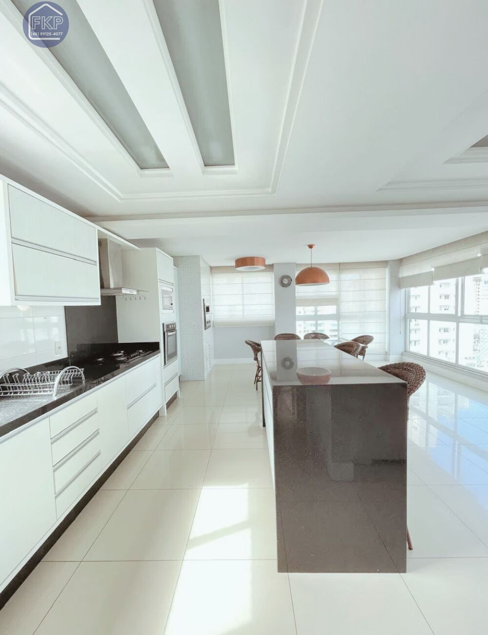 Apartamento para alugar com 3 quartos, 134m² - Foto 1