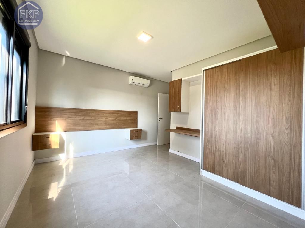 Casa à venda com 4 quartos, 150m² - Foto 20