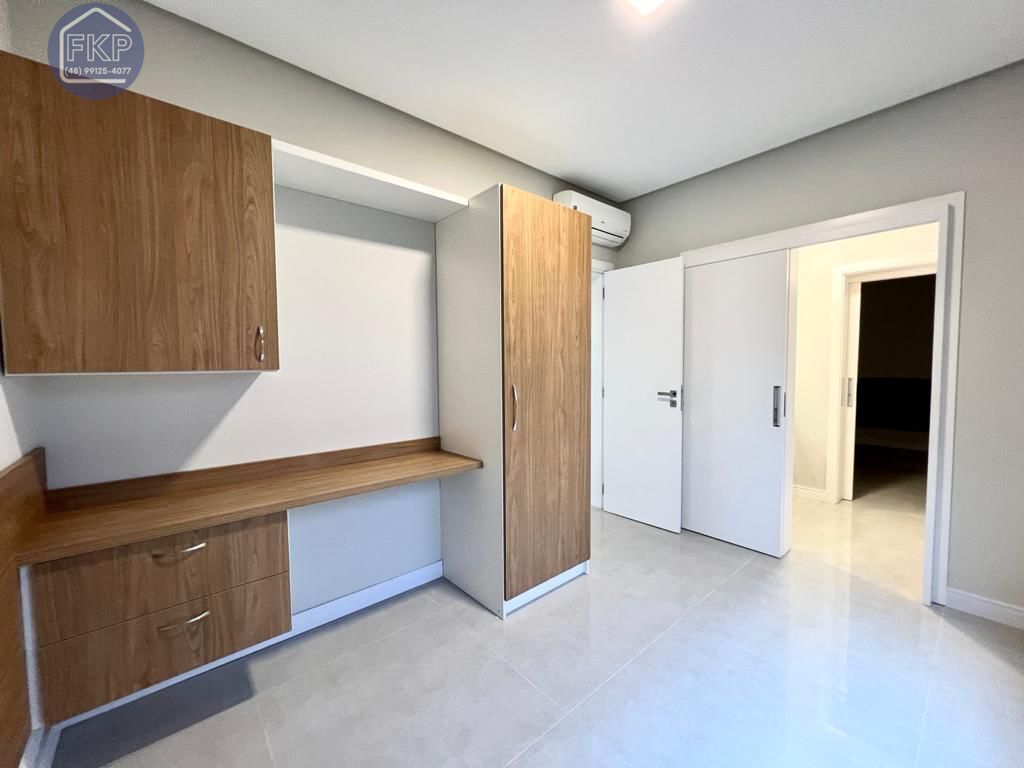 Casa à venda com 4 quartos, 150m² - Foto 15