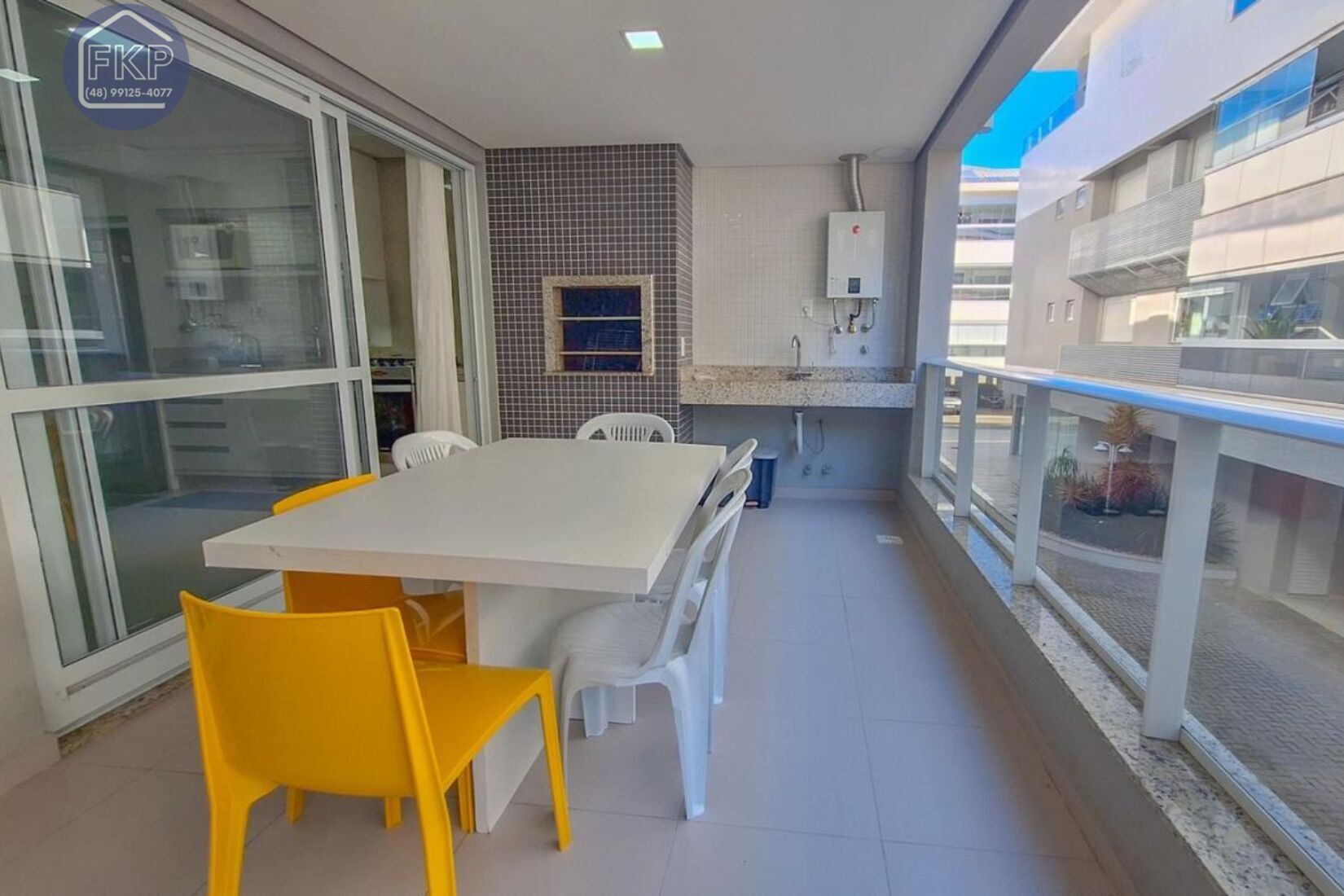 Apartamento à venda com 2 quartos, 106m² - Foto 2