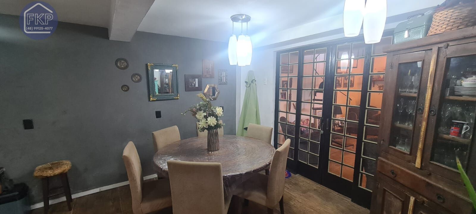 Casa à venda com 4 quartos, 241m² - Foto 42