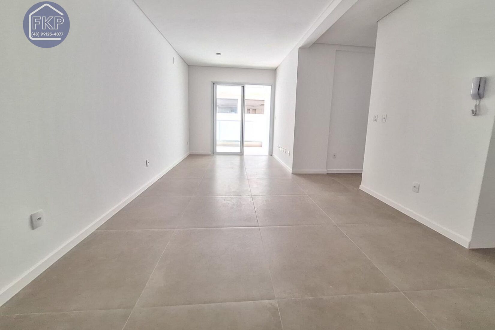 Apartamento à venda com 2 quartos, 67m² - Foto 1