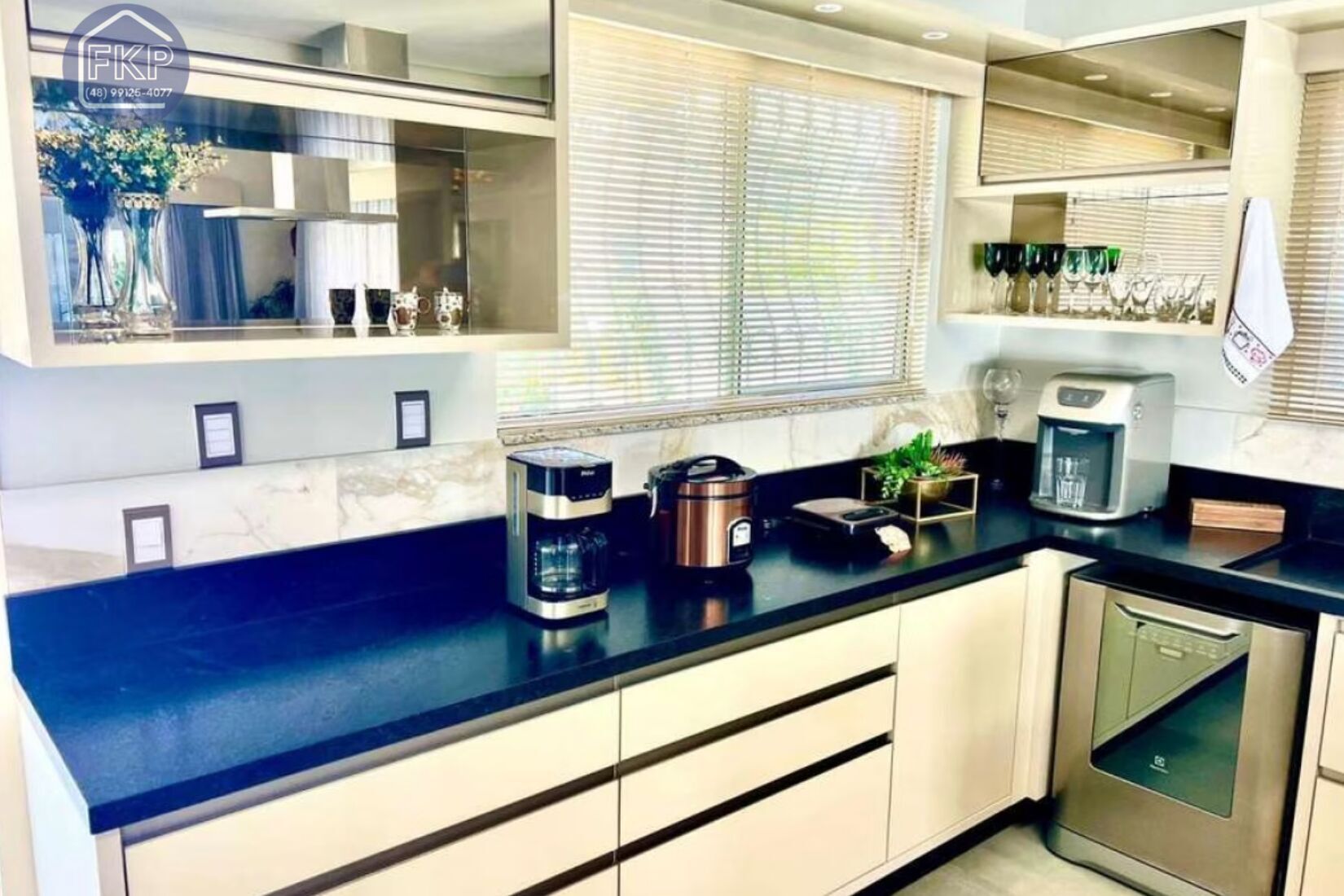 Casa, 3 quartos, 252 m² - Foto 22