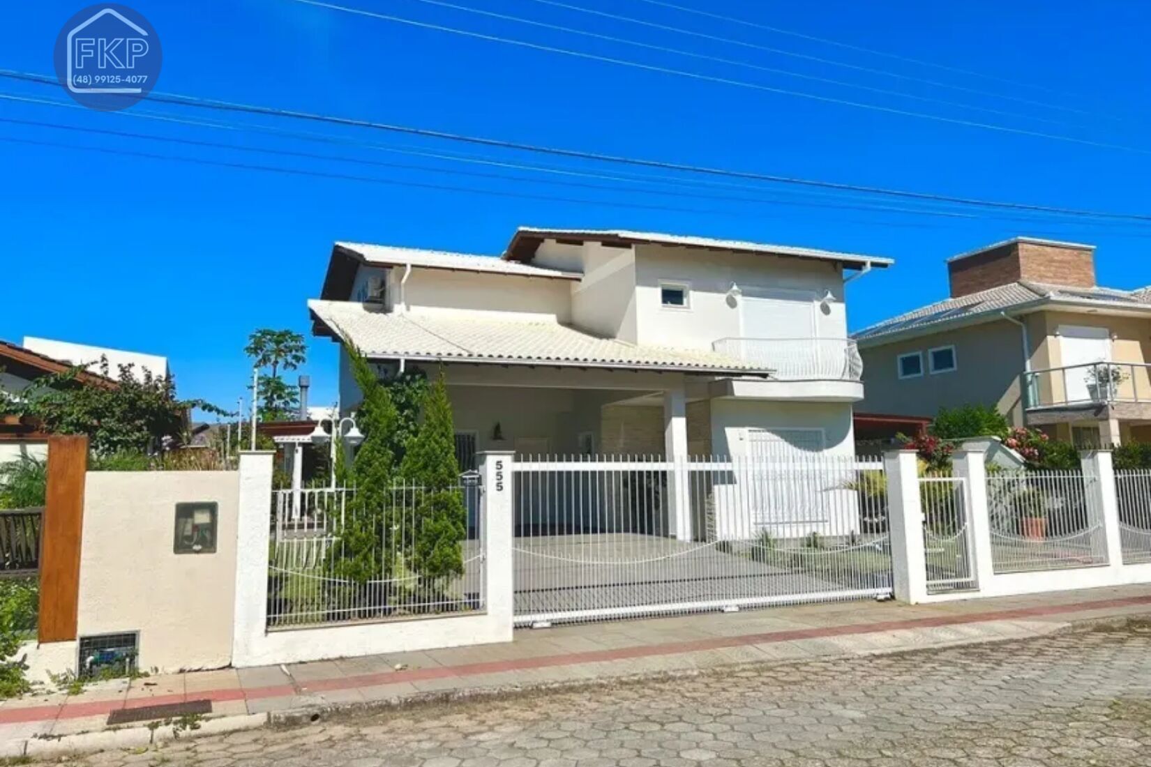 Casa, 3 quartos, 252 m² - Foto 1