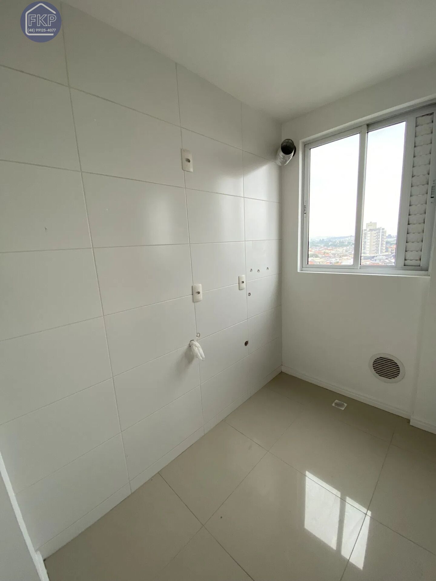 Apartamento à venda com 2 quartos, 76m² - Foto 13