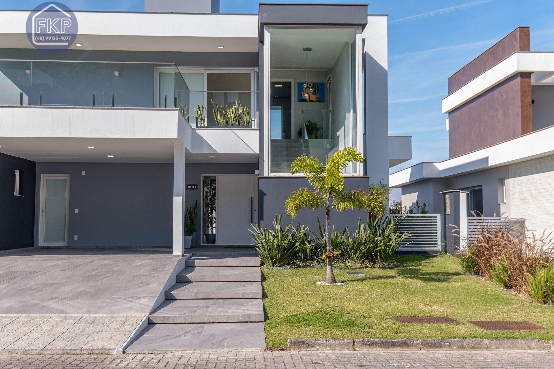 Casa à venda com 4 quartos, 290m² - Foto 3