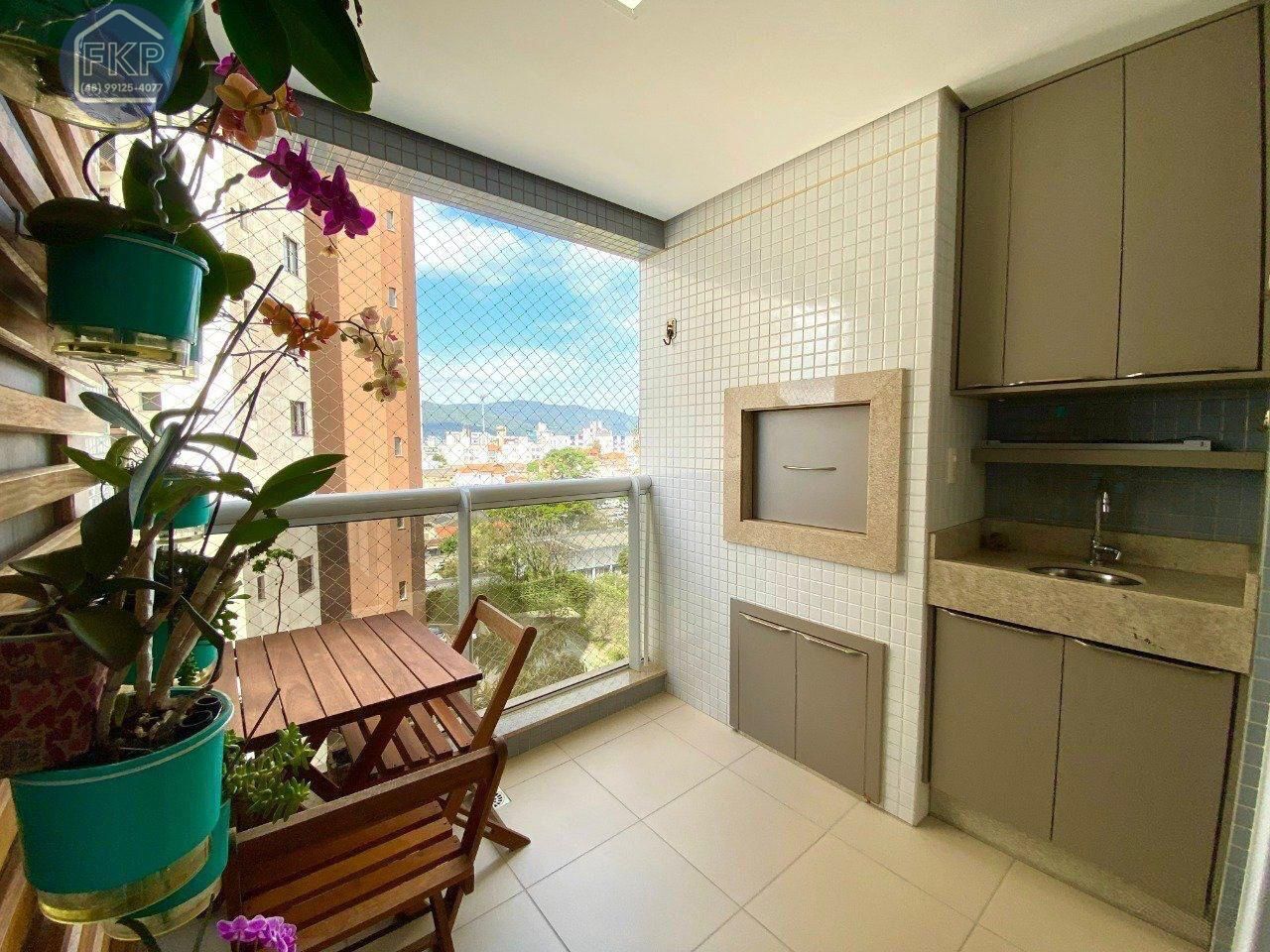 Apartamento à venda com 3 quartos, 82m² - Foto 1