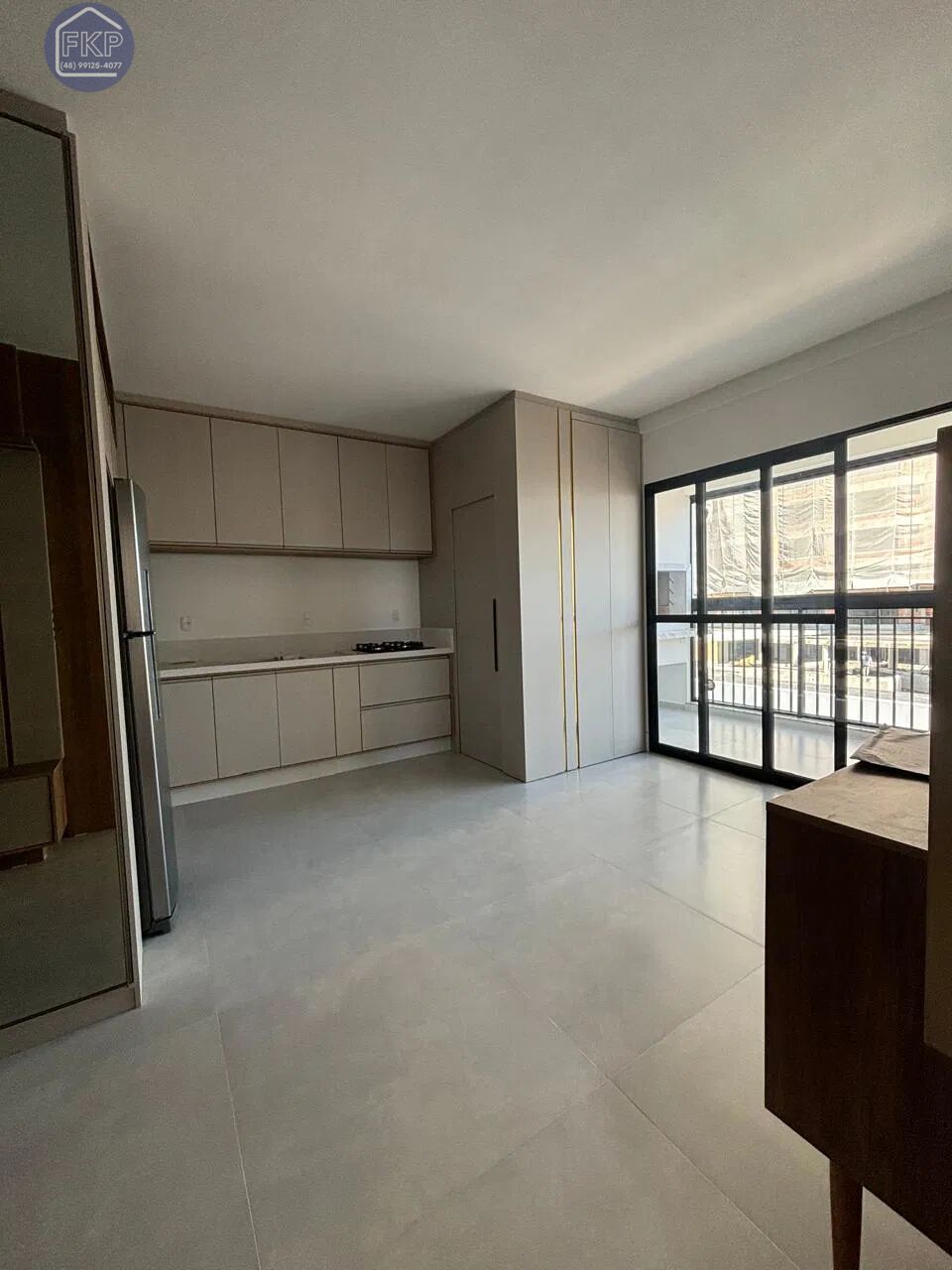 Apartamento à venda com 3 quartos, 89m² - Foto 2