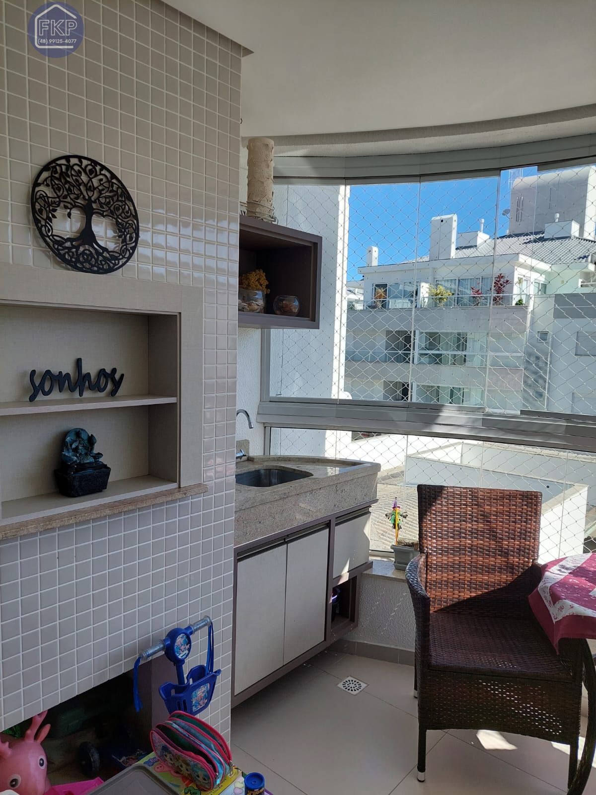 Apartamento à venda com 2 quartos, 87m² - Foto 2