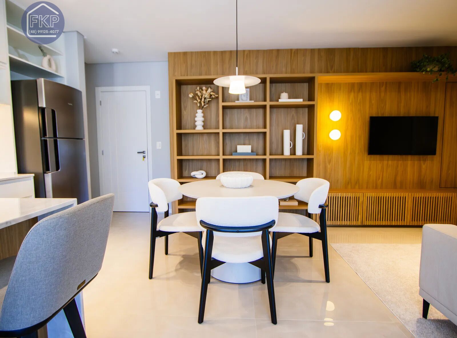 Apartamento à venda com 2 quartos, 73m² - Foto 1