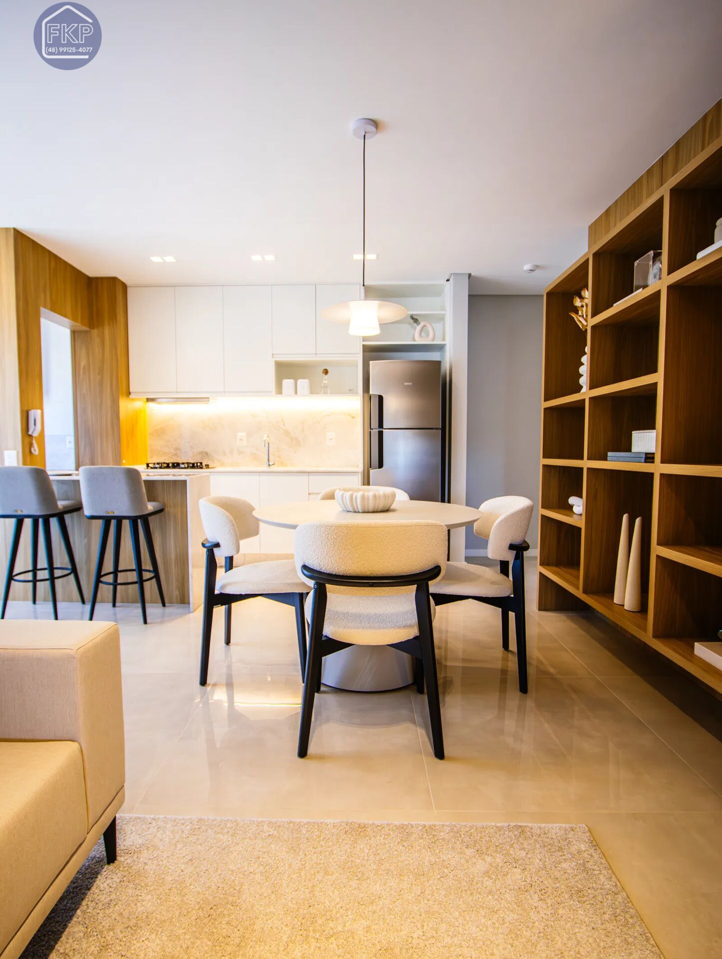 Apartamento à venda com 2 quartos, 73m² - Foto 4
