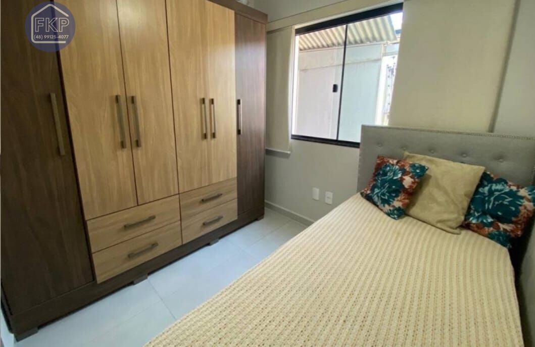 Casa à venda com 3 quartos, 60m² - Foto 15