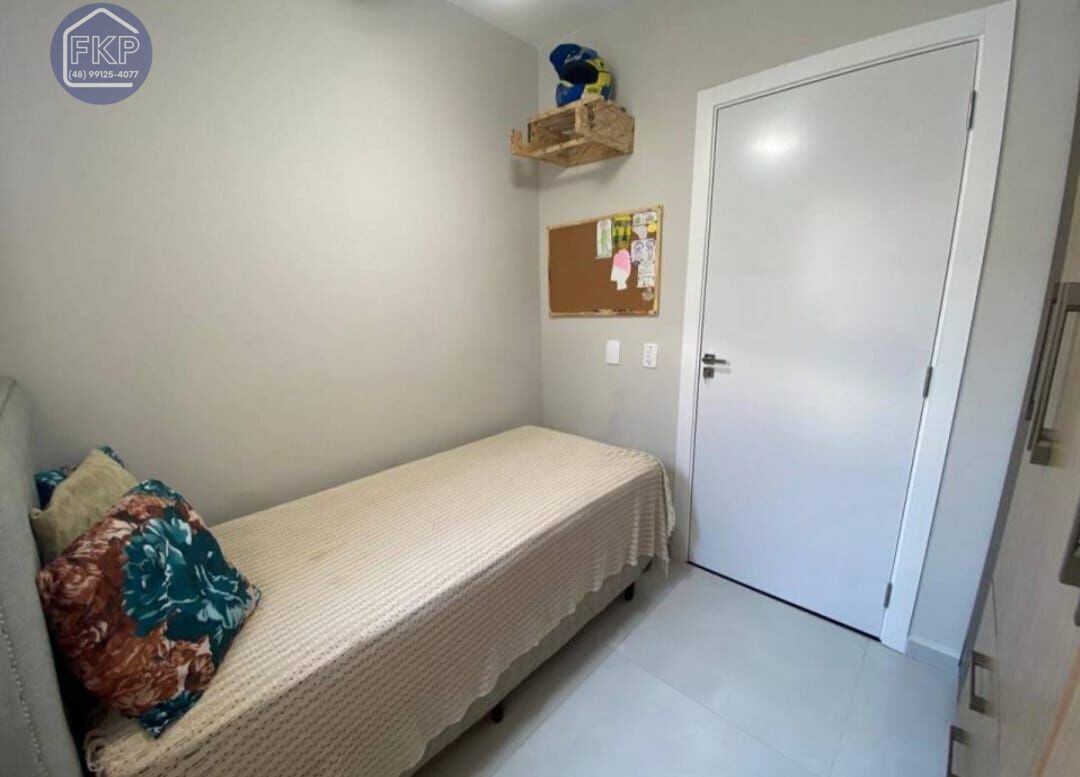 Casa à venda com 3 quartos, 60m² - Foto 14