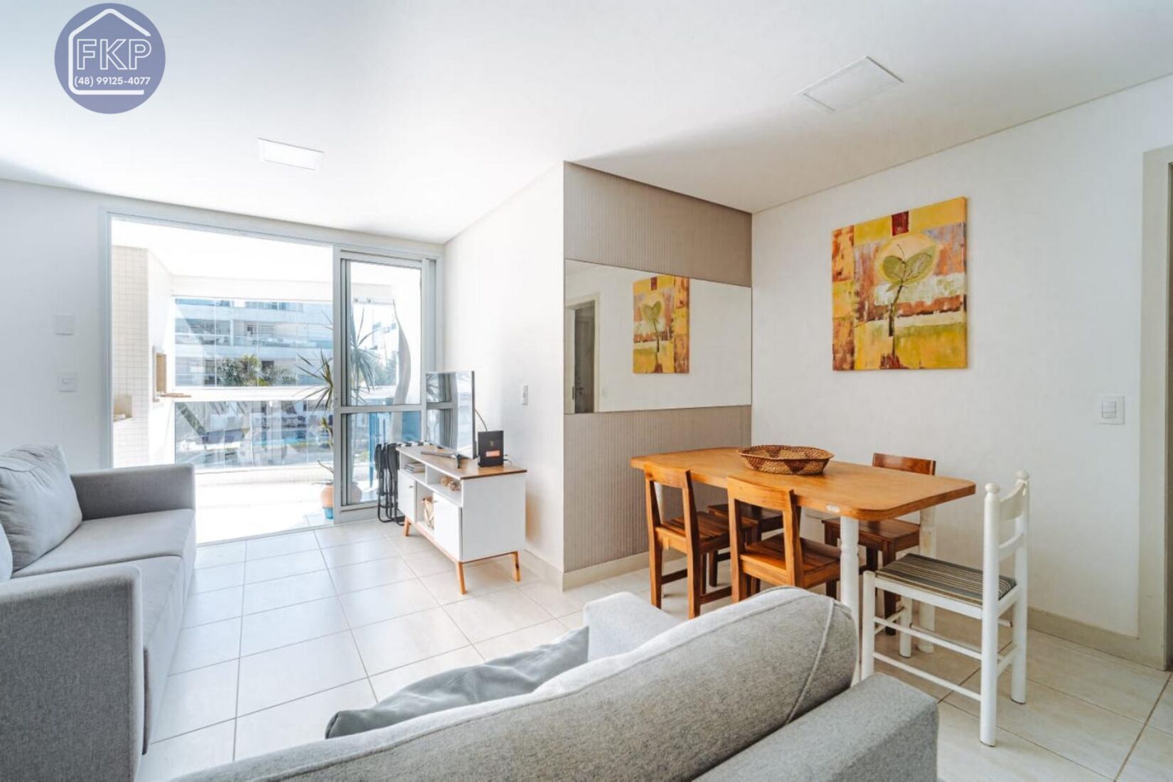 Apartamento à venda com 3 quartos, 95m² - Foto 1