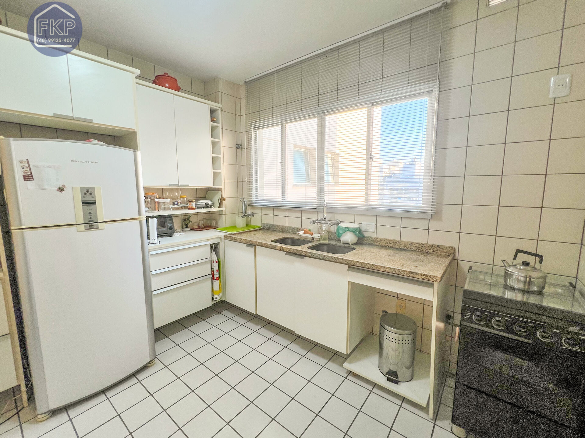 Apartamento à venda com 3 quartos, 122m² - Foto 12