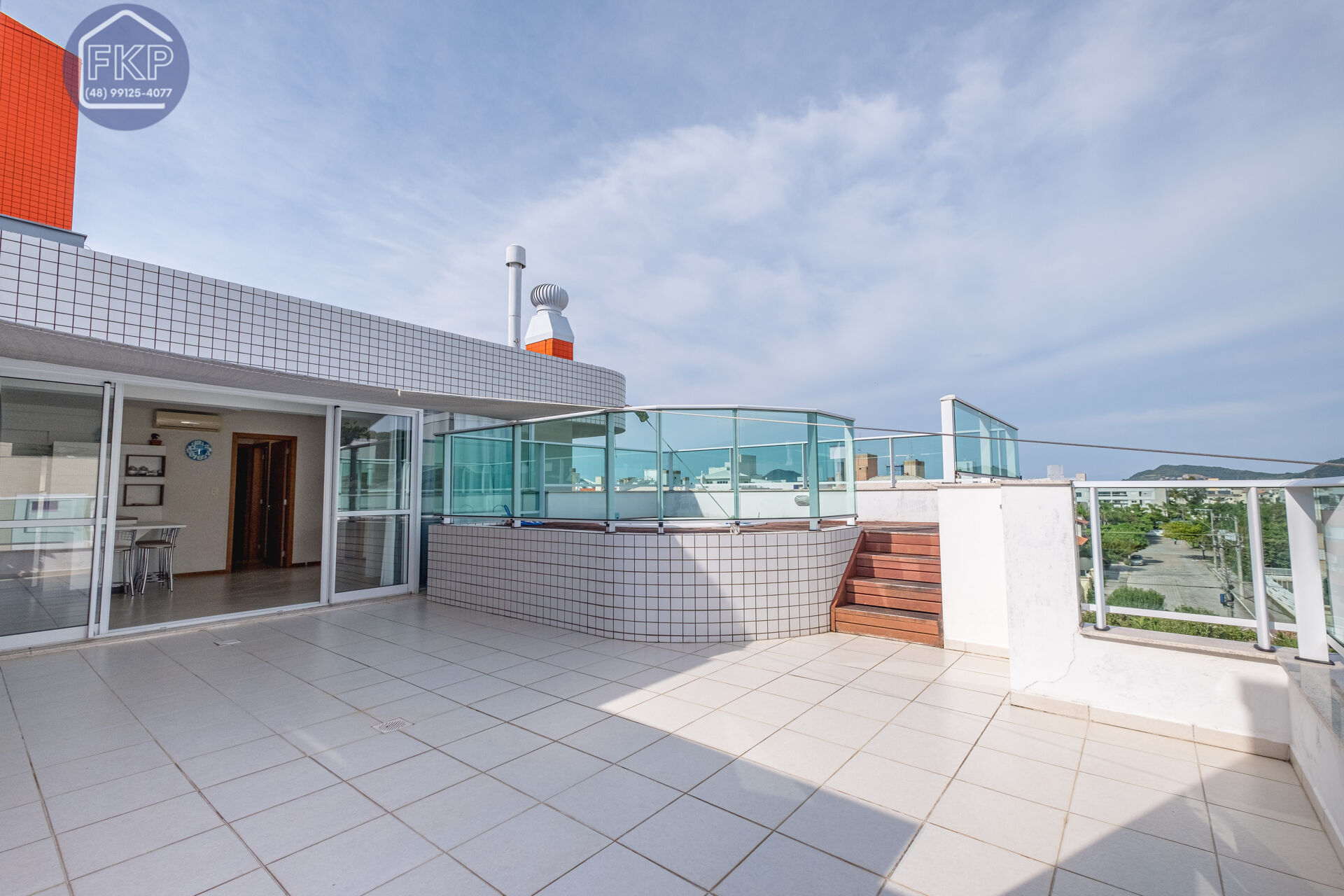Cobertura à venda com 2 quartos, 132m² - Foto 2