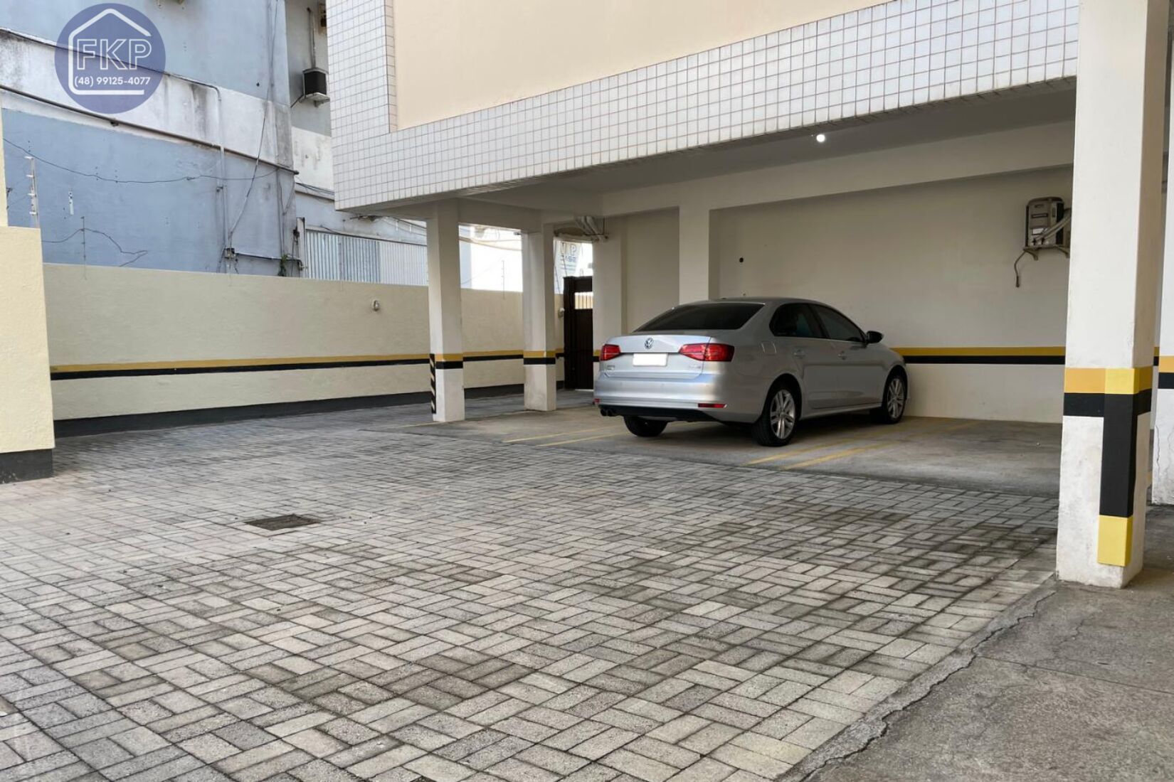 Apartamento à venda com 2 quartos, 65m² - Foto 12