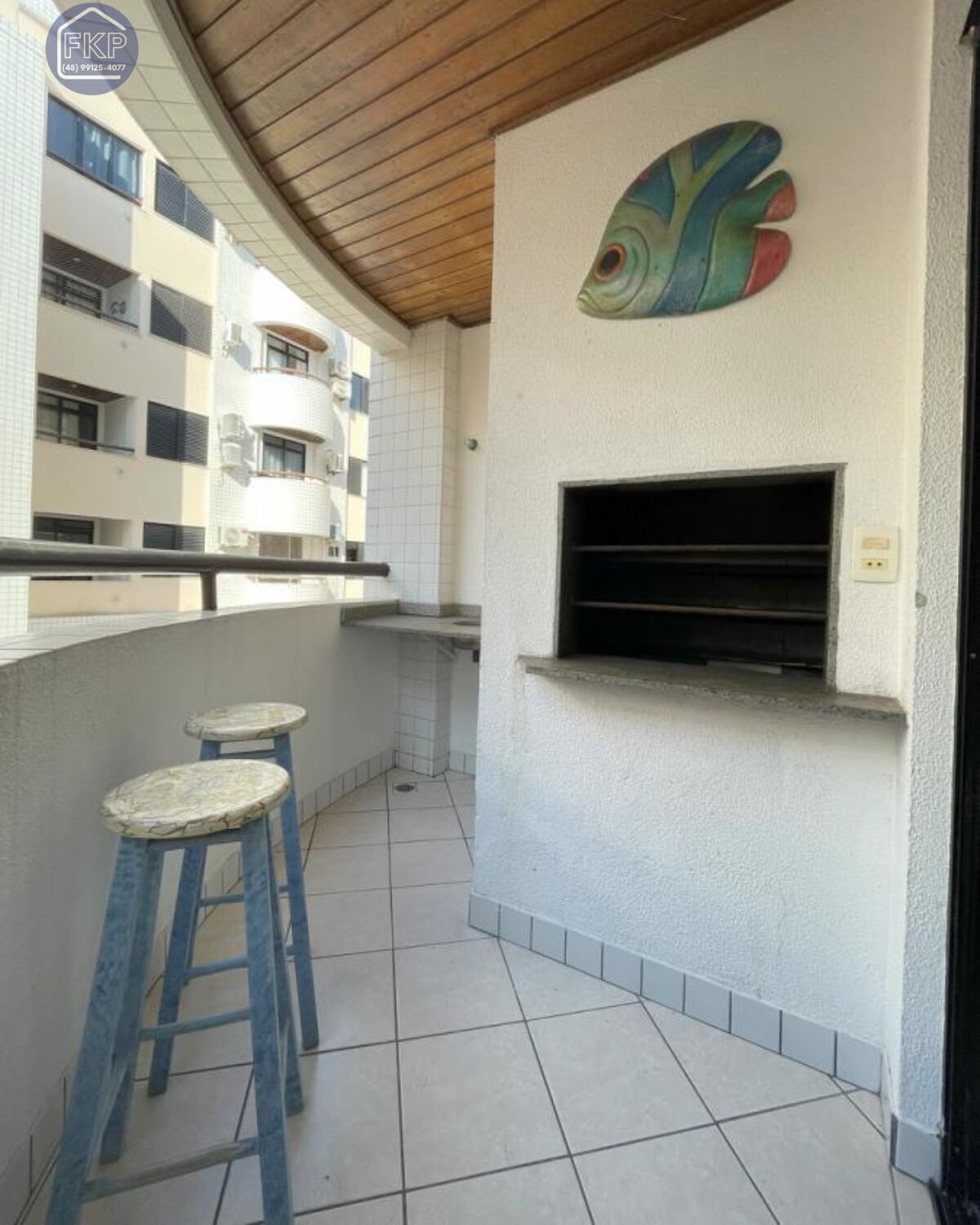 Apartamento à venda com 2 quartos, 65m² - Foto 4