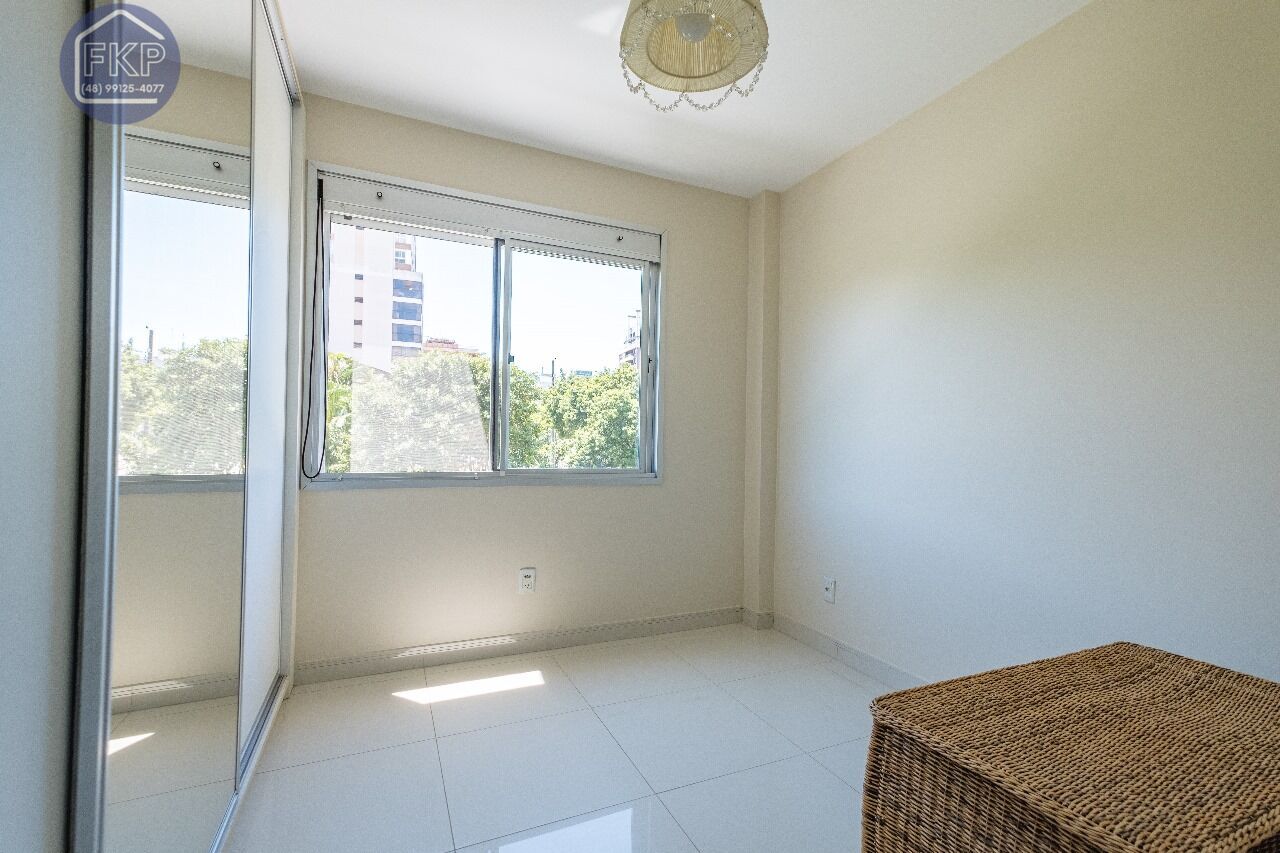 Apartamento à venda com 2 quartos, 67m² - Foto 9