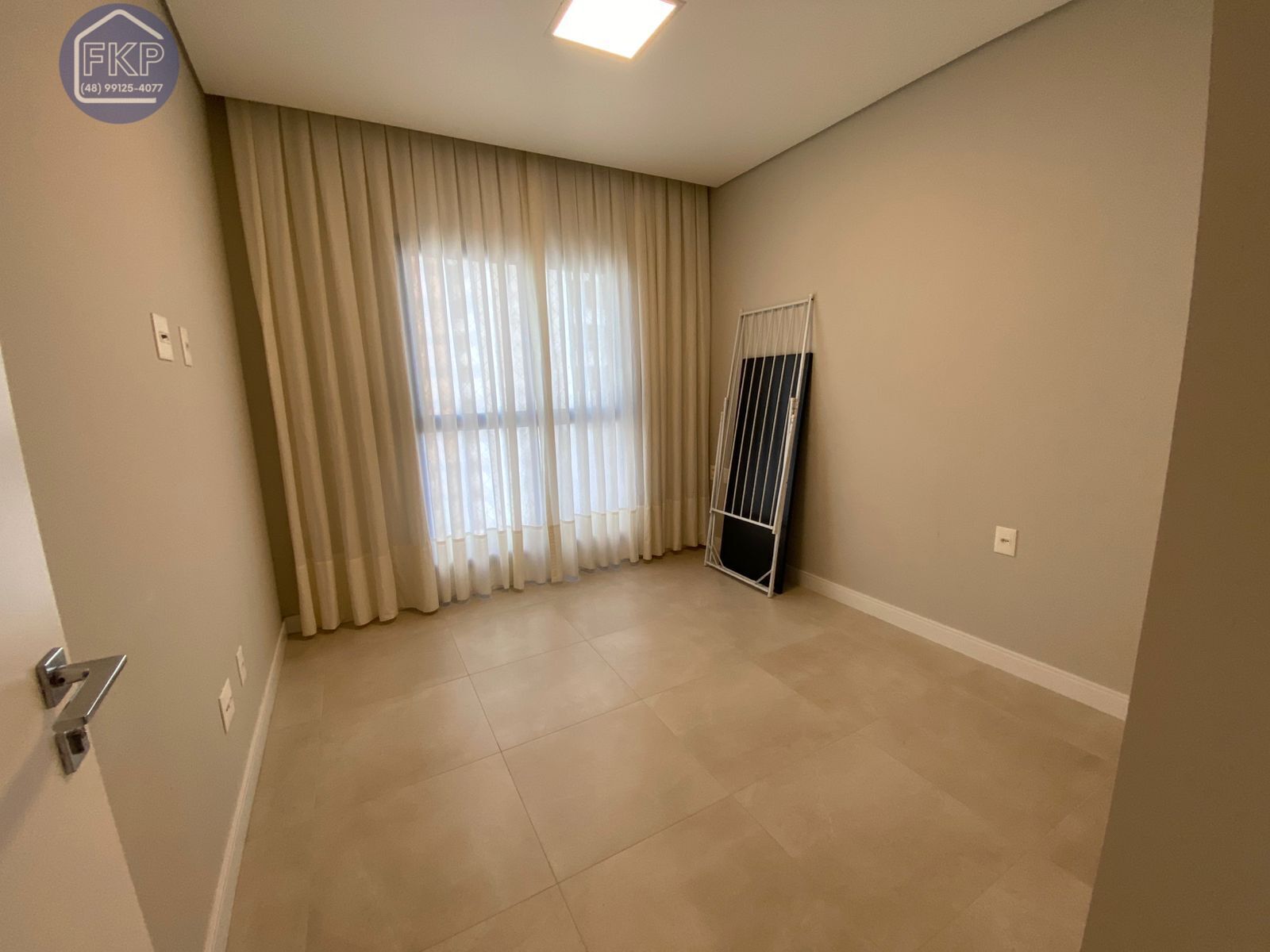 Apartamento para alugar com 4 quartos, 137m² - Foto 30