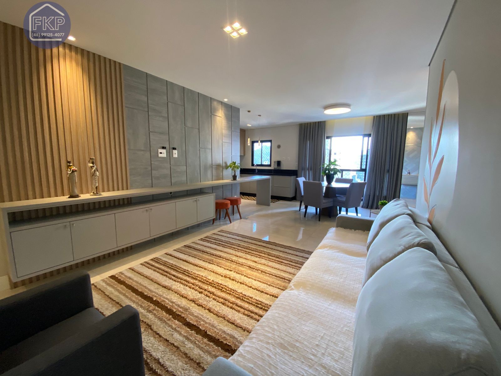 Apartamento para alugar com 4 quartos, 137m² - Foto 8