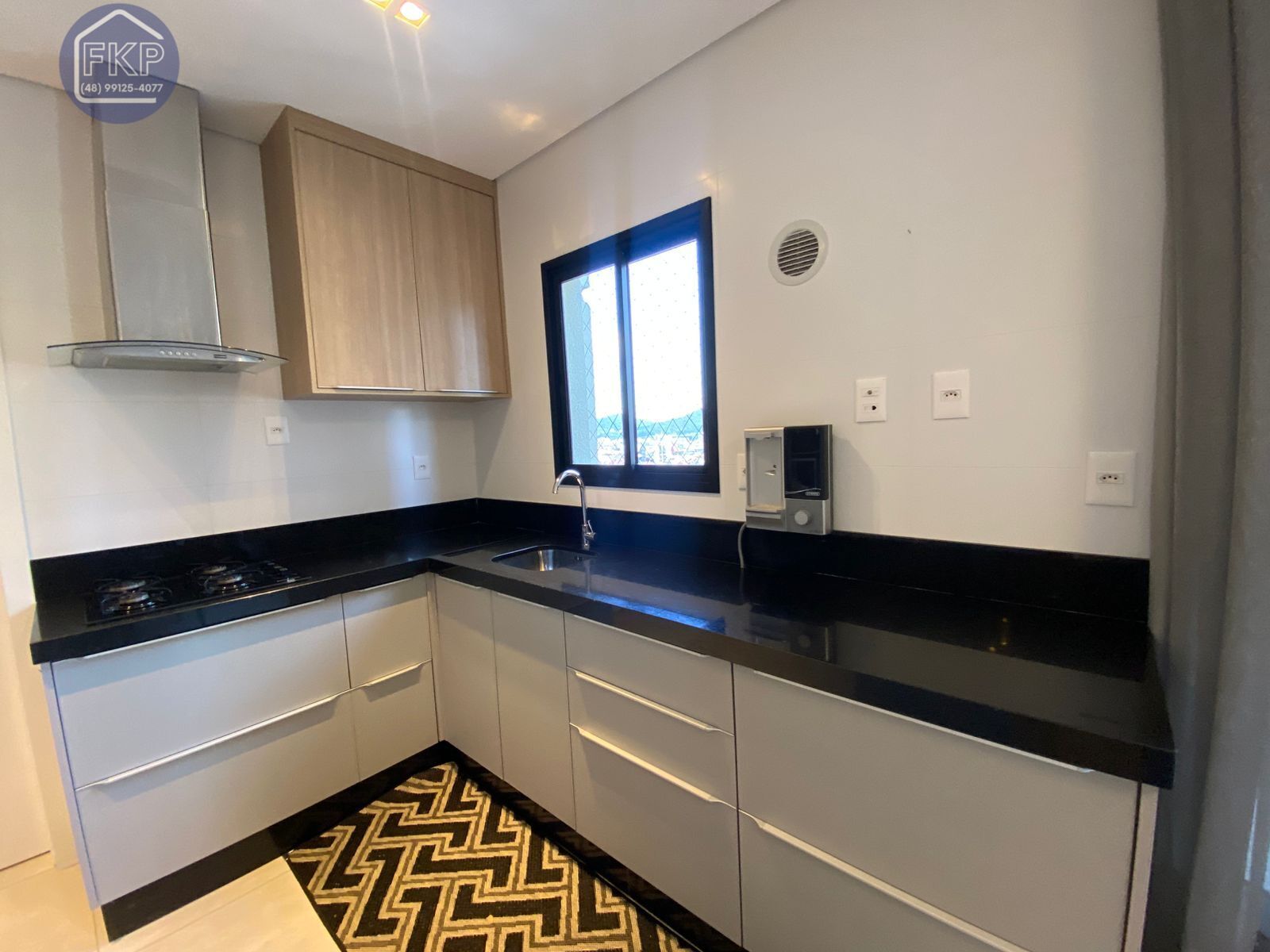 Apartamento para alugar com 4 quartos, 137m² - Foto 11