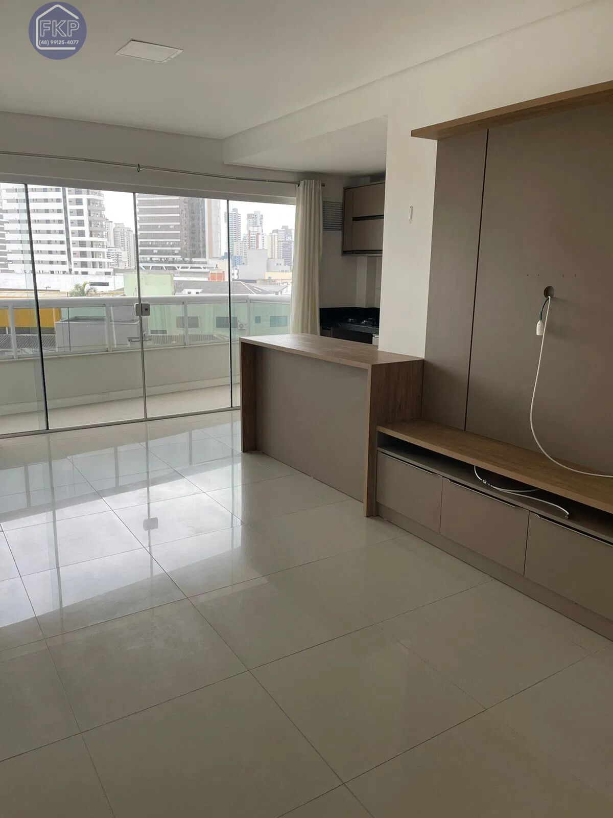 Apartamento à venda com 3 quartos, 110m² - Foto 1