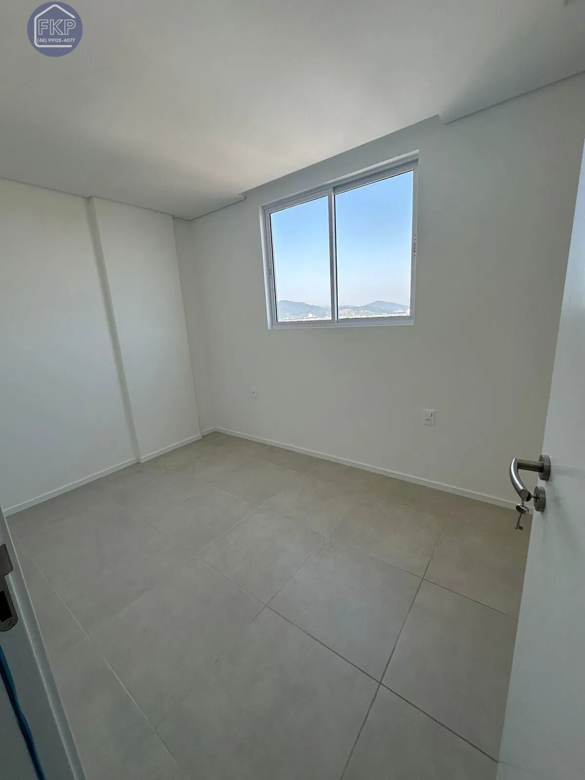 Apartamento à venda com 2 quartos, 61m² - Foto 11