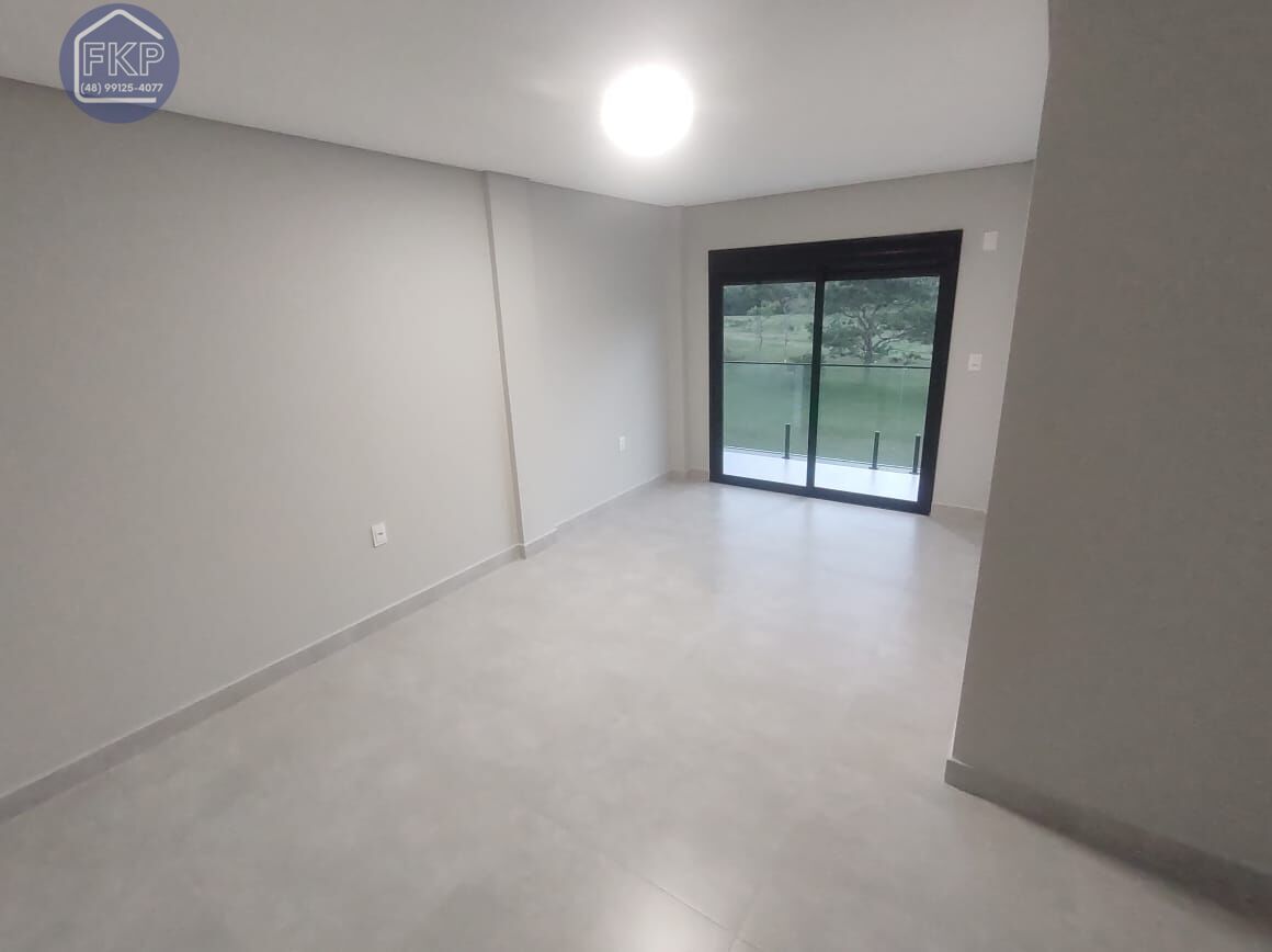 Casa à venda com 4 quartos, 350m² - Foto 36