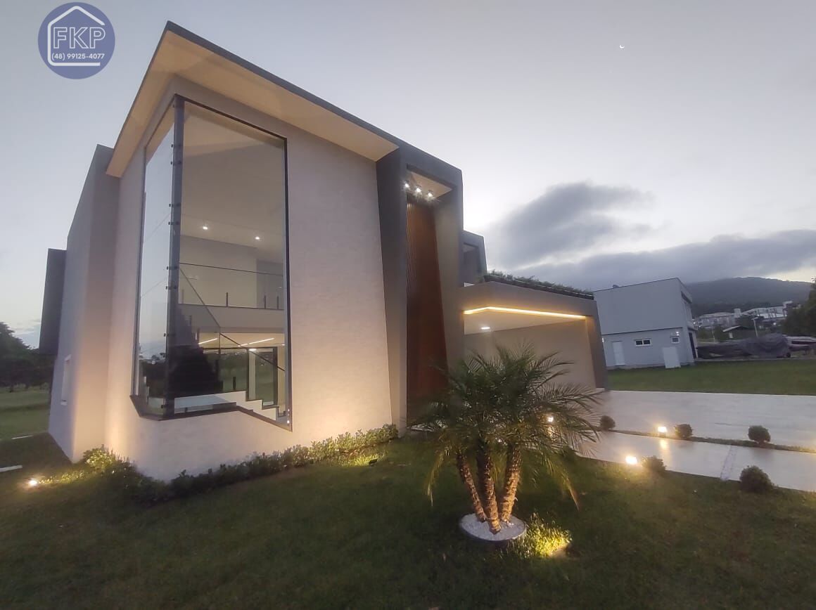 Casa à venda com 4 quartos, 350m² - Foto 8