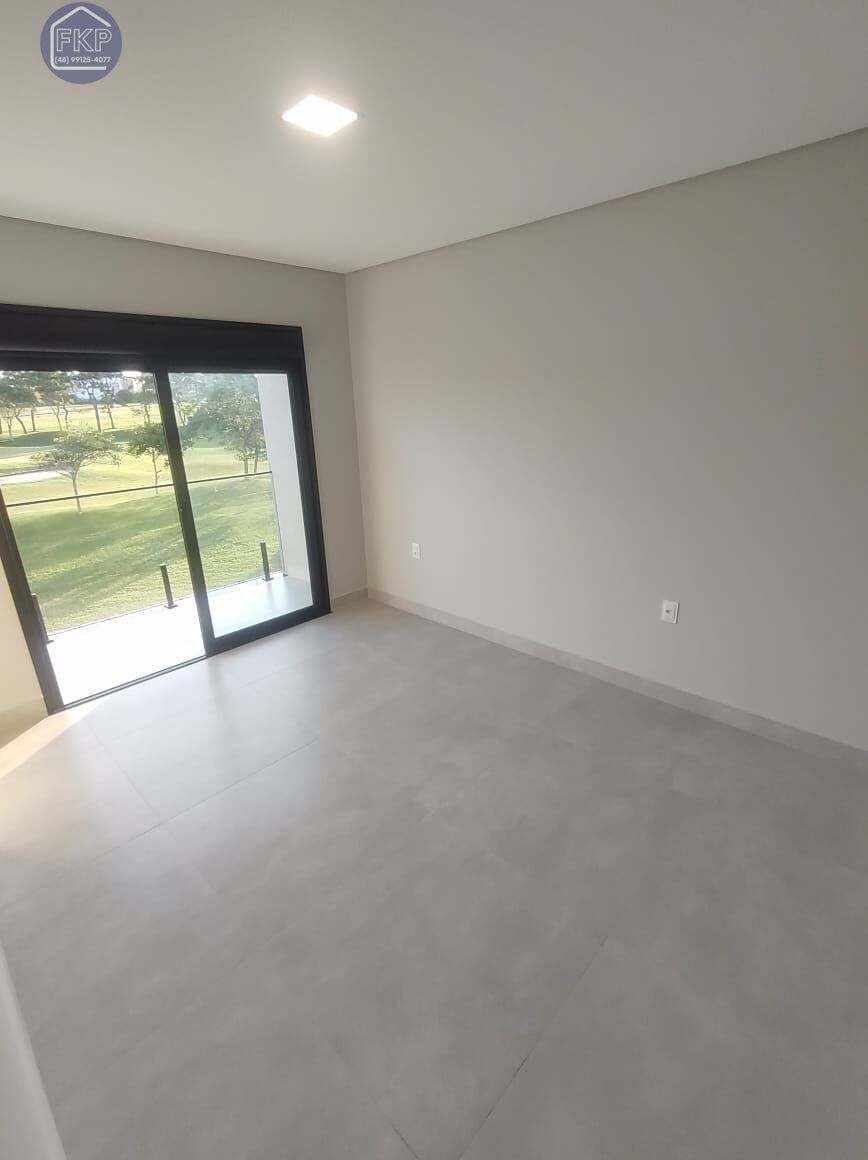 Casa à venda com 4 quartos, 350m² - Foto 38