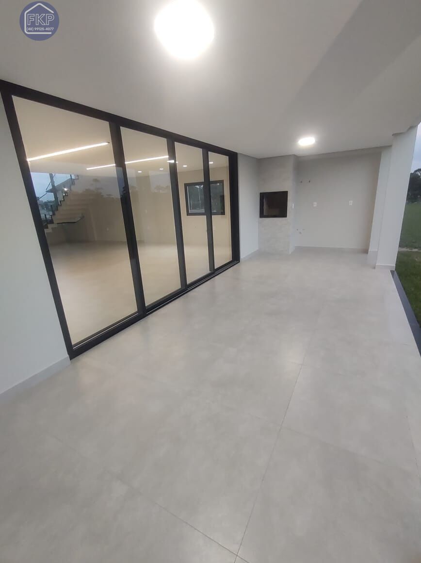 Casa à venda com 4 quartos, 350m² - Foto 24