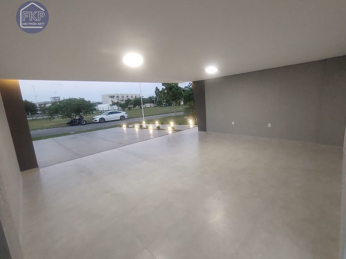 Casa à venda com 4 quartos, 350m² - Foto 15