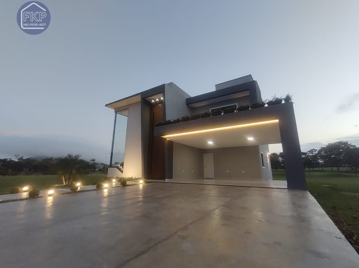 Casa à venda com 4 quartos, 350m² - Foto 9