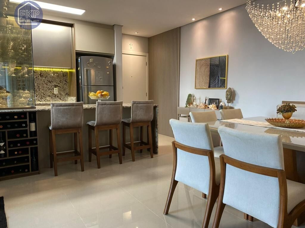 Apartamento à venda com 3 quartos, 107m² - Foto 1