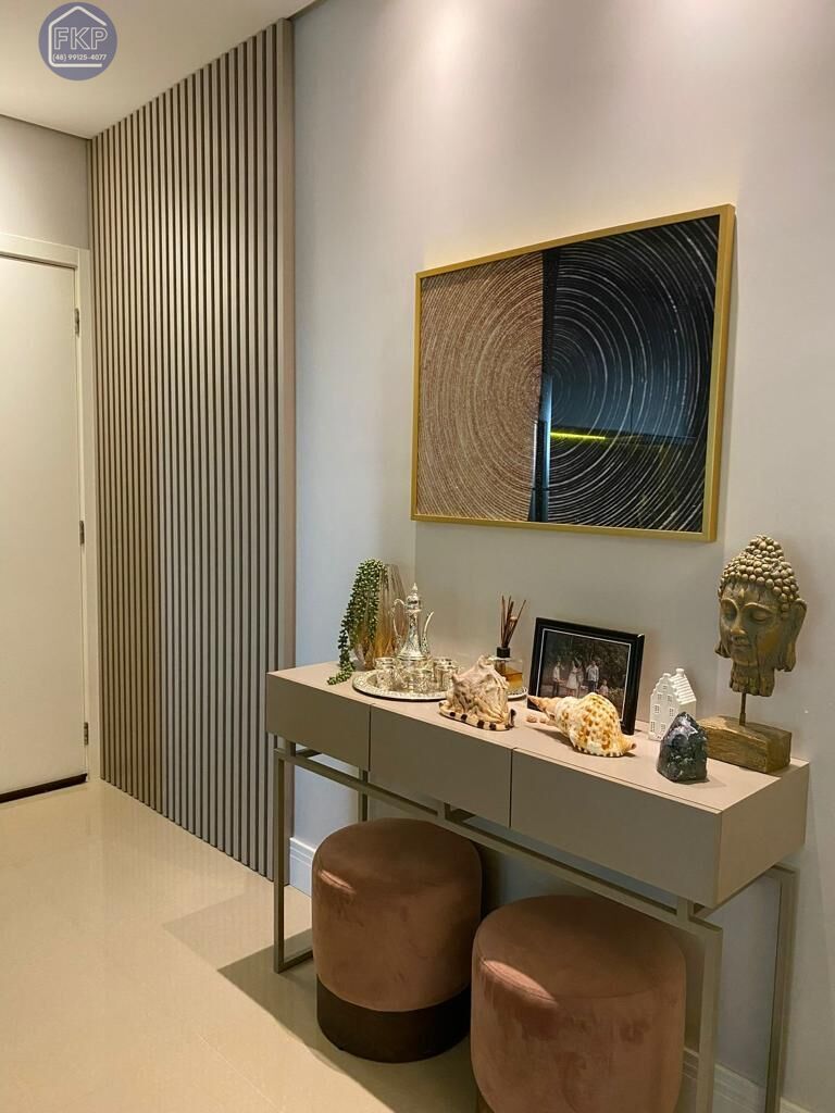 Apartamento à venda com 3 quartos, 107m² - Foto 2