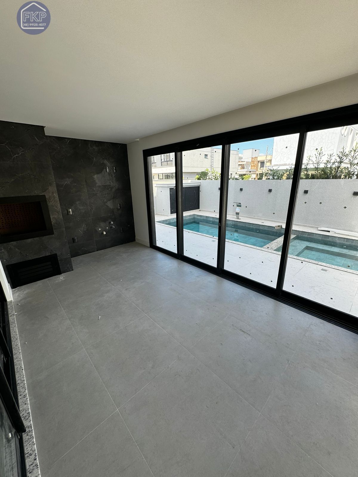 Casa à venda com 3 quartos, 251m² - Foto 8