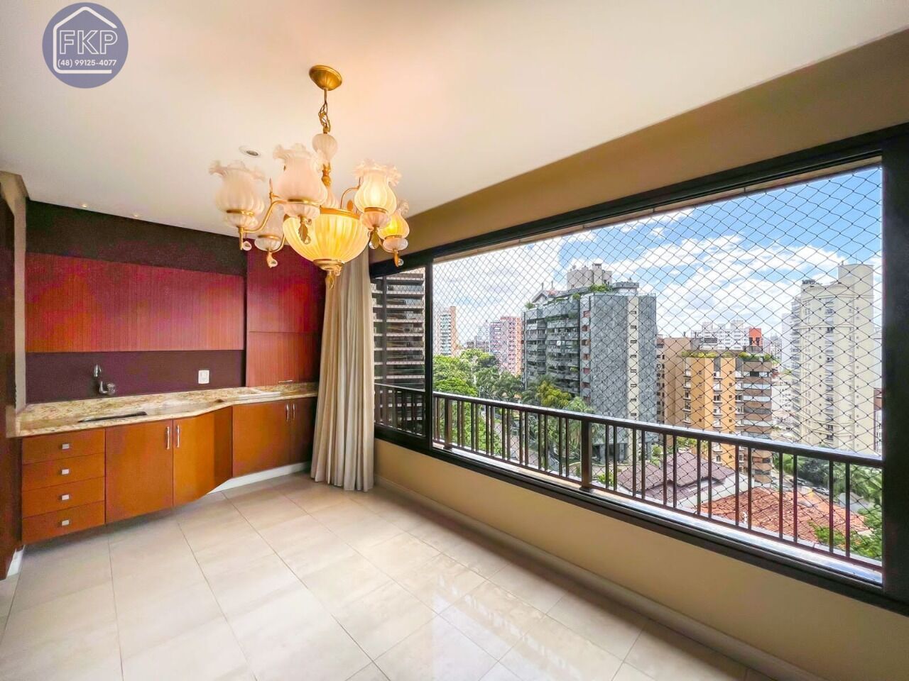 Apartamento à venda com 3 quartos, 168m² - Foto 1