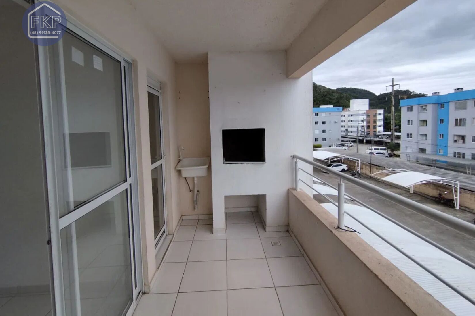 Apartamento à venda com 2 quartos, 56m² - Foto 3