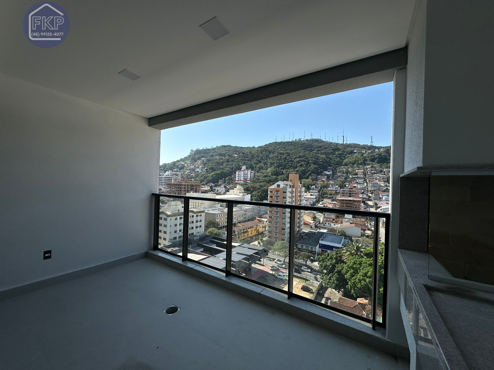 Apartamento à venda com 3 quartos, 117m² - Foto 1