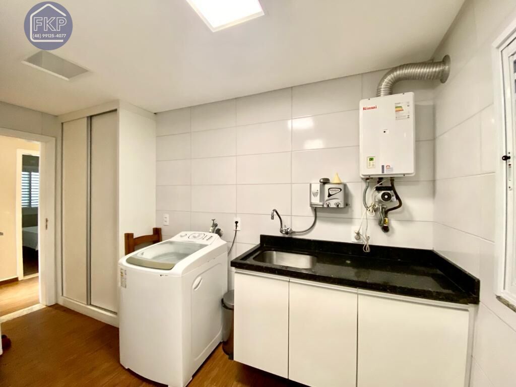 Casa à venda com 7 quartos, 425m² - Foto 26