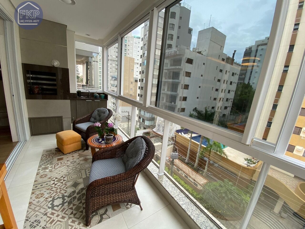 Apartamento à venda com 4 quartos, 132m² - Foto 3