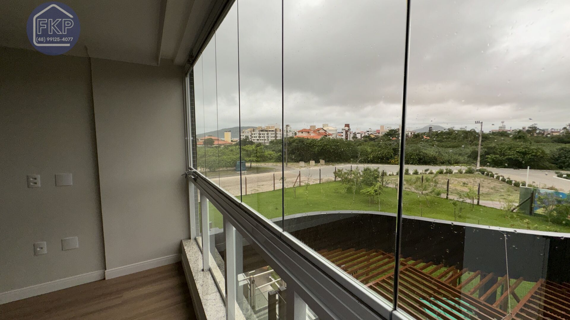 Apartamento à venda com 2 quartos, 76m² - Foto 9