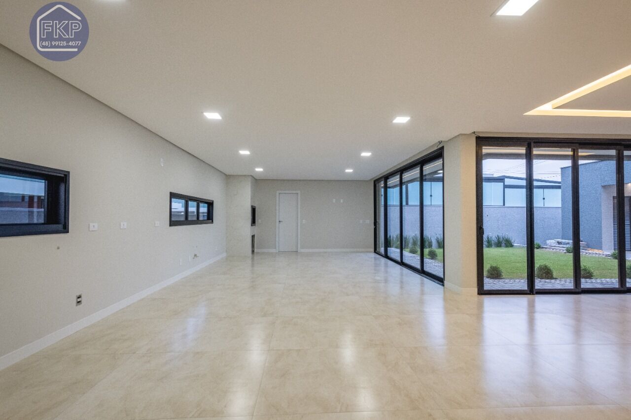 Casa à venda com 4 quartos, 375m² - Foto 6