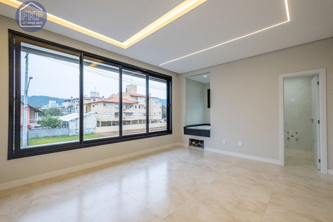 Casa à venda com 4 quartos, 375m² - Foto 27