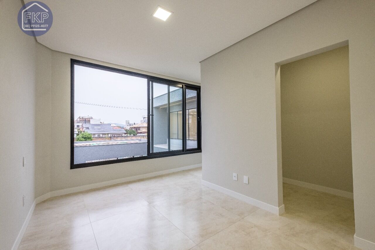 Casa à venda com 4 quartos, 375m² - Foto 19