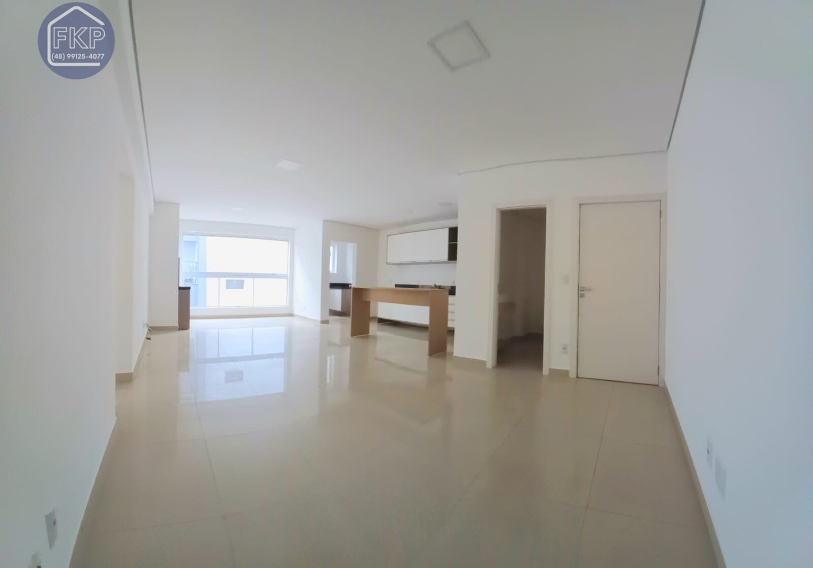 Apartamento à venda com 2 quartos, 80m² - Foto 1