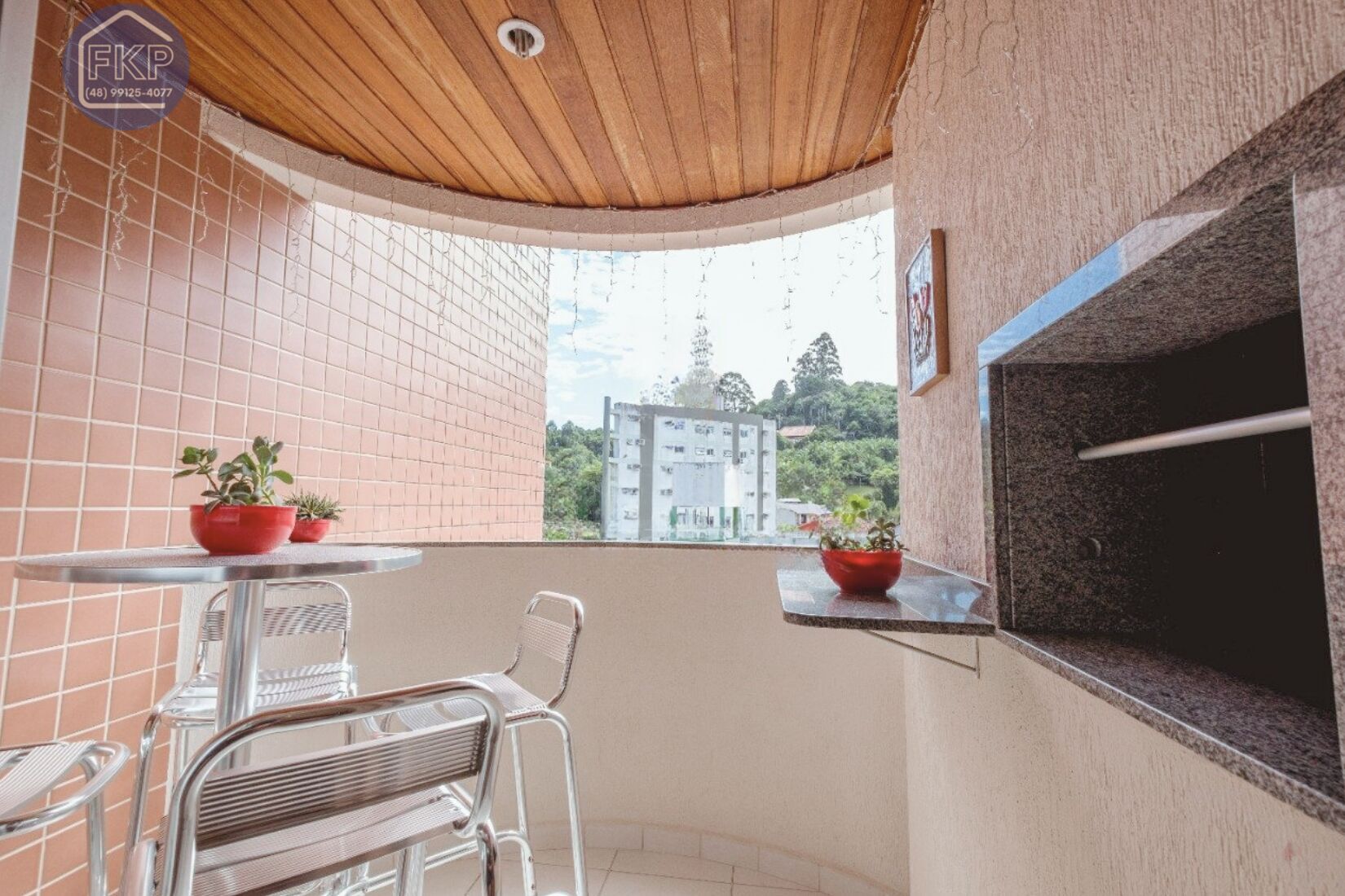 Apartamento à venda com 3 quartos, 83m² - Foto 4