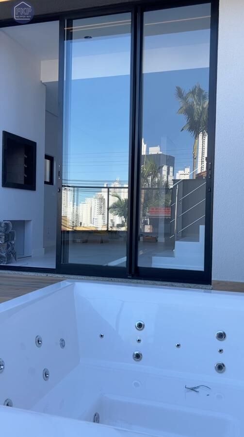 Casa à venda com 3 quartos, 170m² - Foto 12