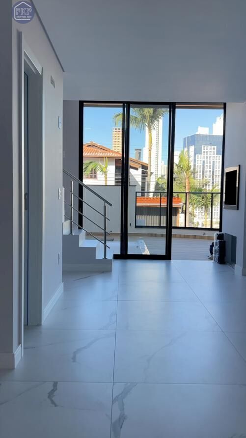 Casa à venda com 3 quartos, 170m² - Foto 15